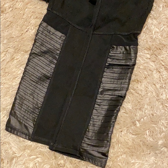 WHBM instantly slimming legging - Picture 3 of 3